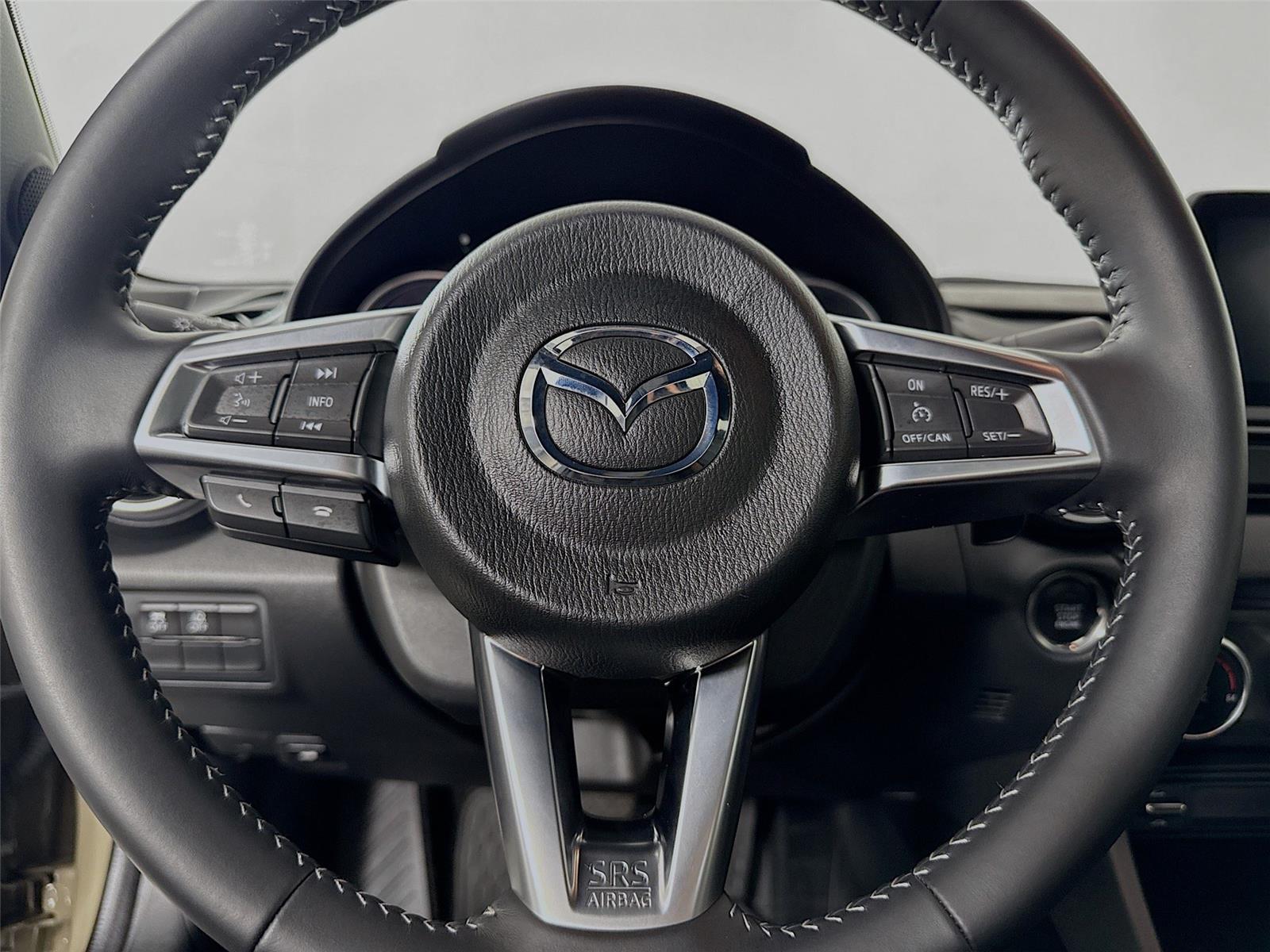 2023 Mazda MX-5 Miata Miata RF Grand Touring photo 23