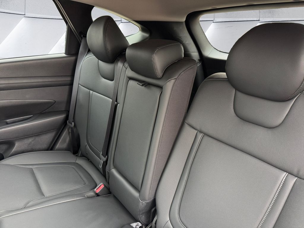 2025 Hyundai Tucson SEL Convenience photo 18
