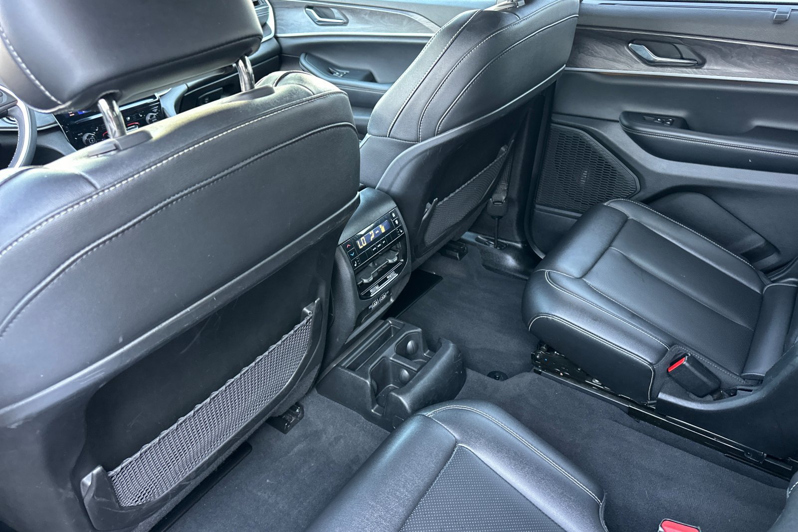 2024 Jeep Grand Cherokee Limited photo 11