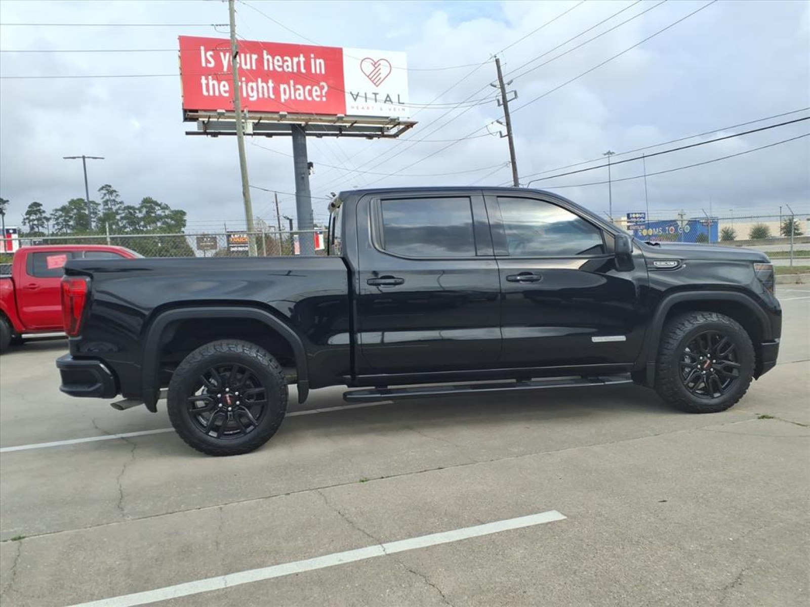 2024 GMC Sierra 1500 Elevation Black at Robbins Nissan