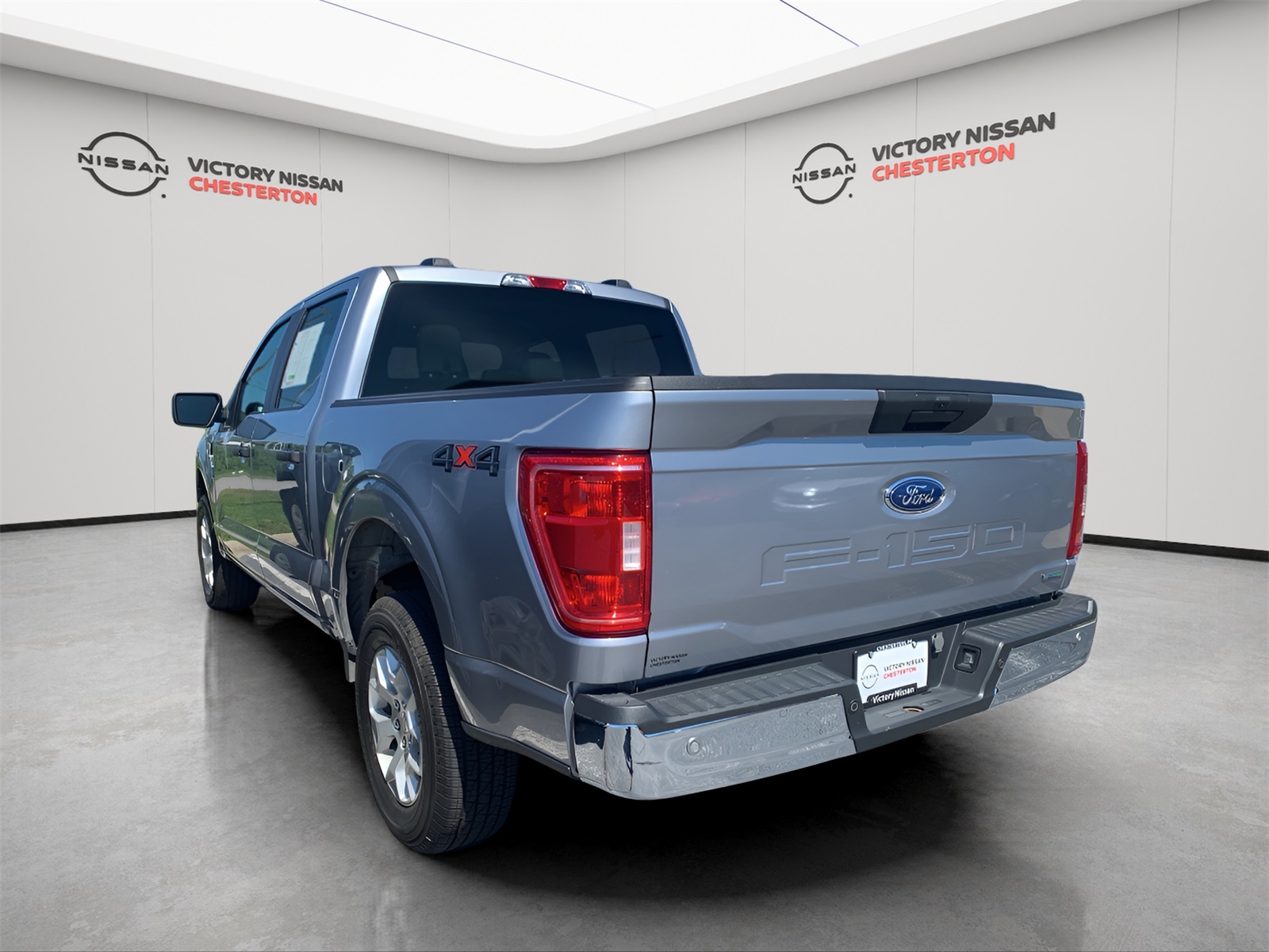 2023 Ford F-150 XLT photo 3