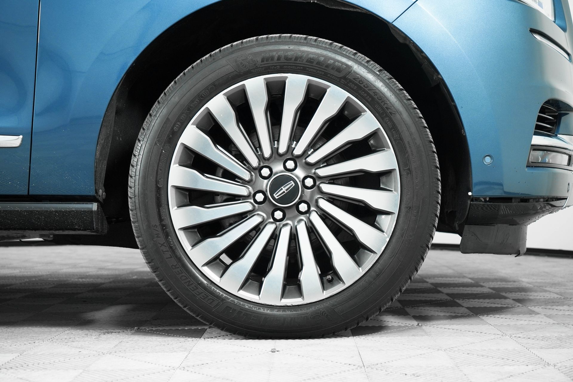 2018 Lincoln Navigator L Reserve photo 11