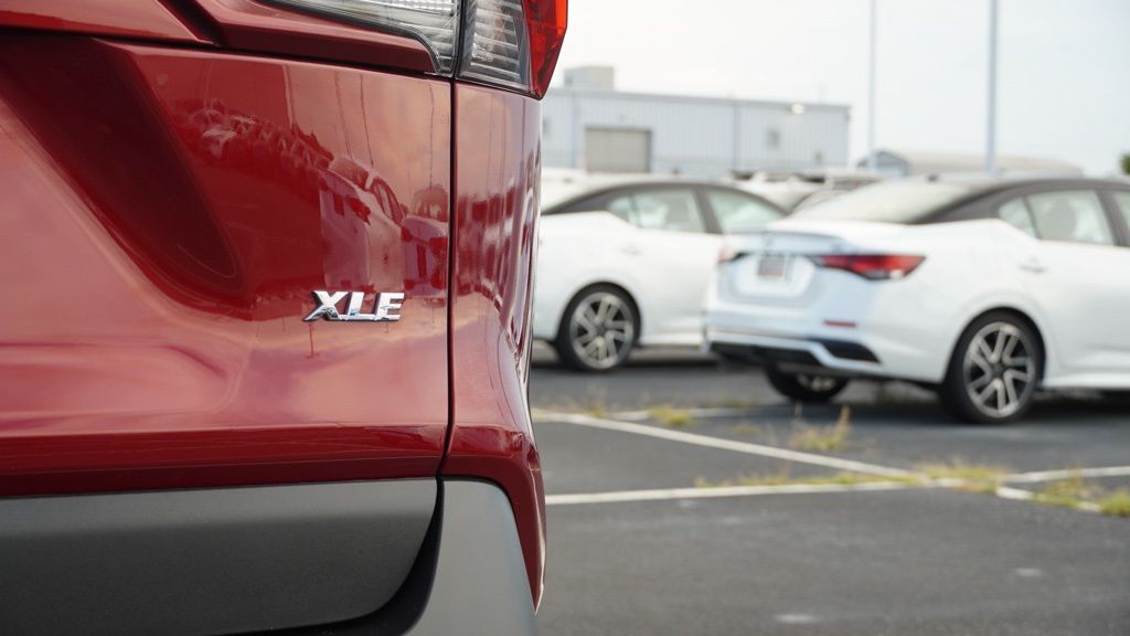 2022 Toyota RAV4 XLE photo 37