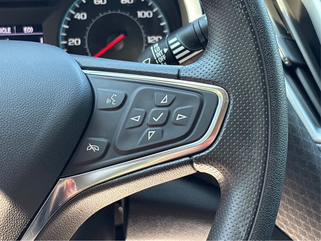 2023 Chevrolet Malibu LS photo 14