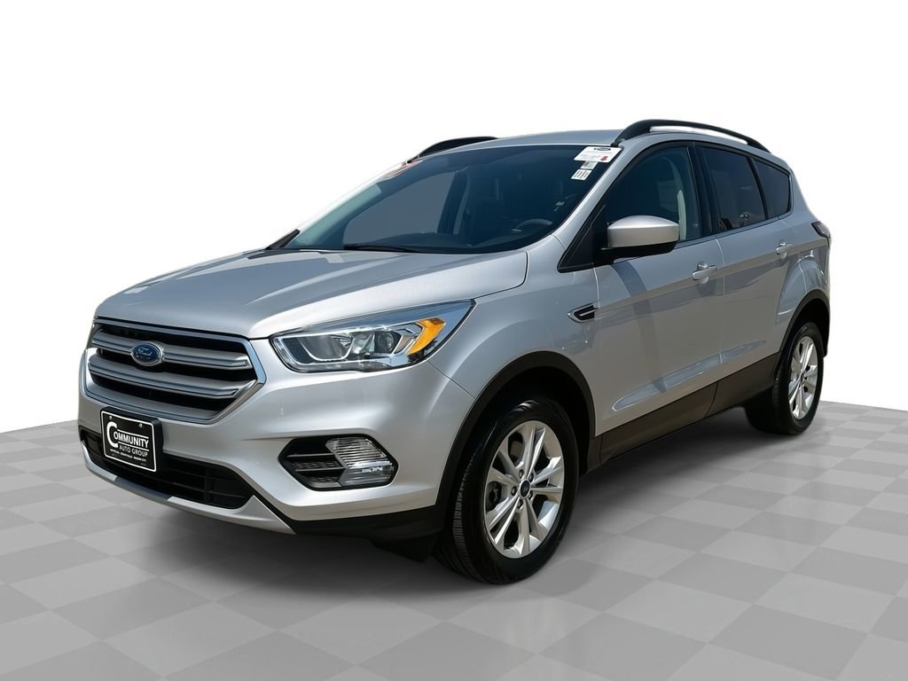 Used 2017 Silver Ford SE image 1