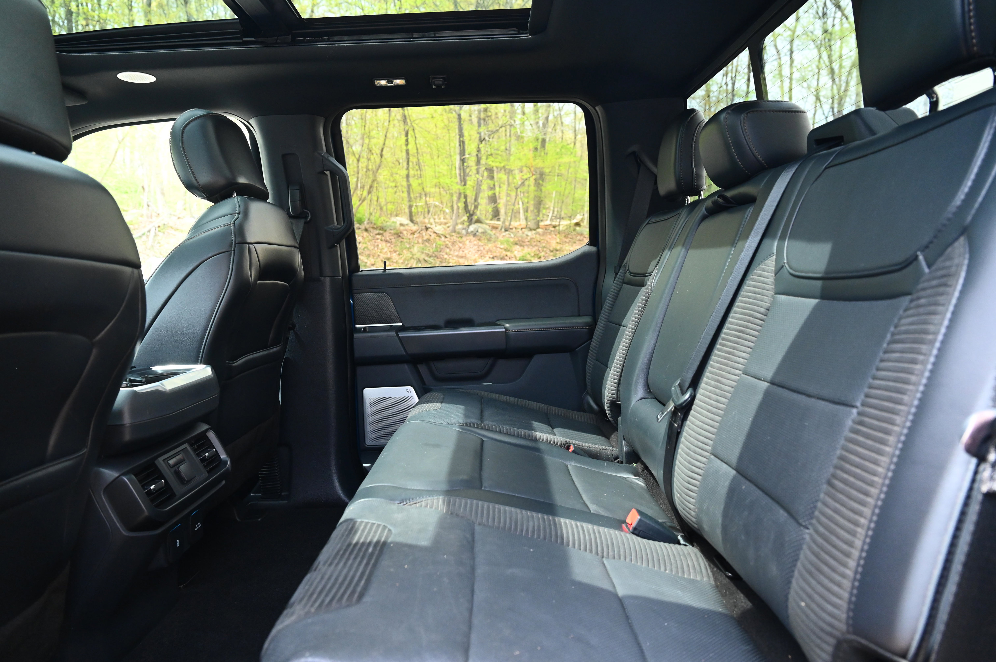 2022 Ford F-150 Raptor photo 37