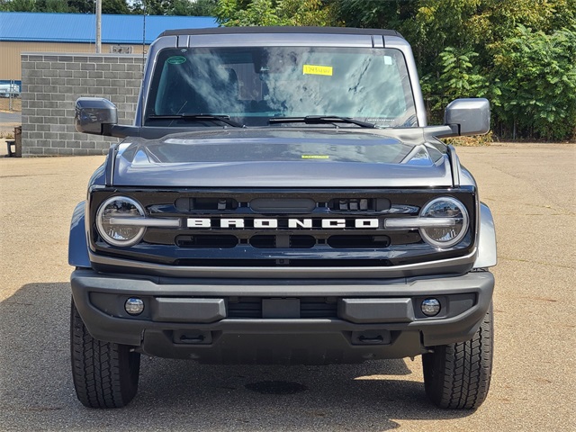 2023 Ford Bronco Outer Banks photo 10