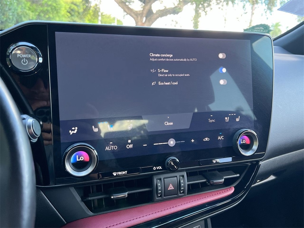 2022 Lexus NX 350h Premium photo 17