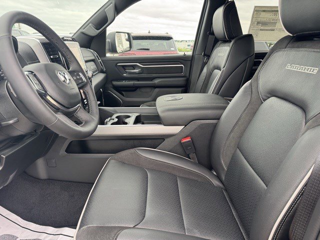 2026 Ram 1500 Laramie photo 8