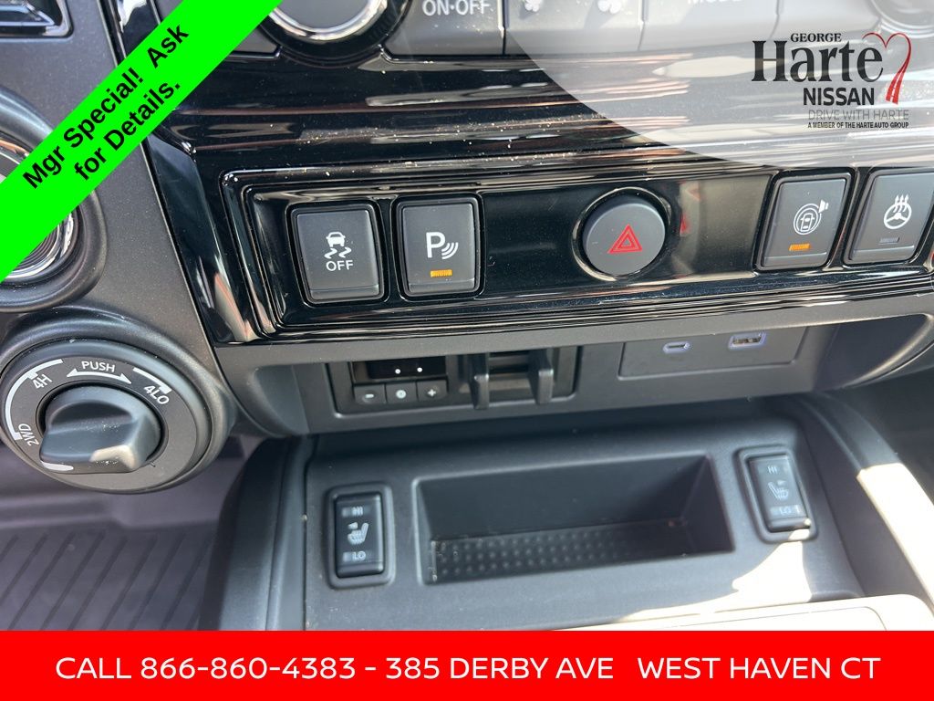 2024 Nissan Titan PRO-4X photo 23