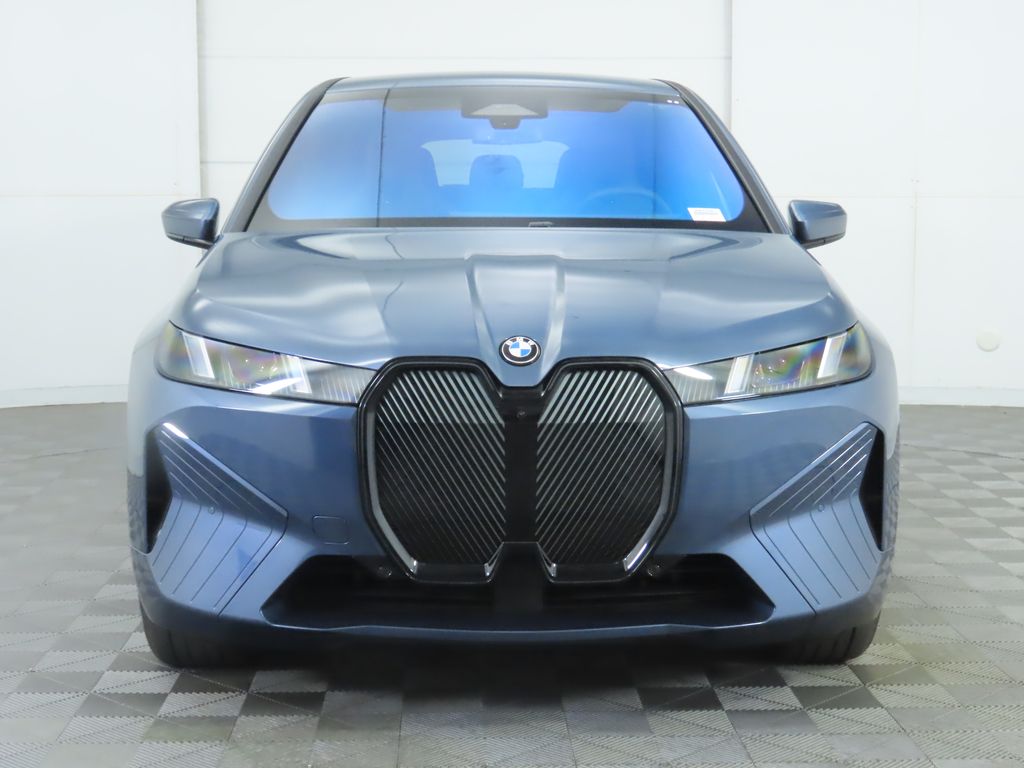 2026 Bmw iX photo 2