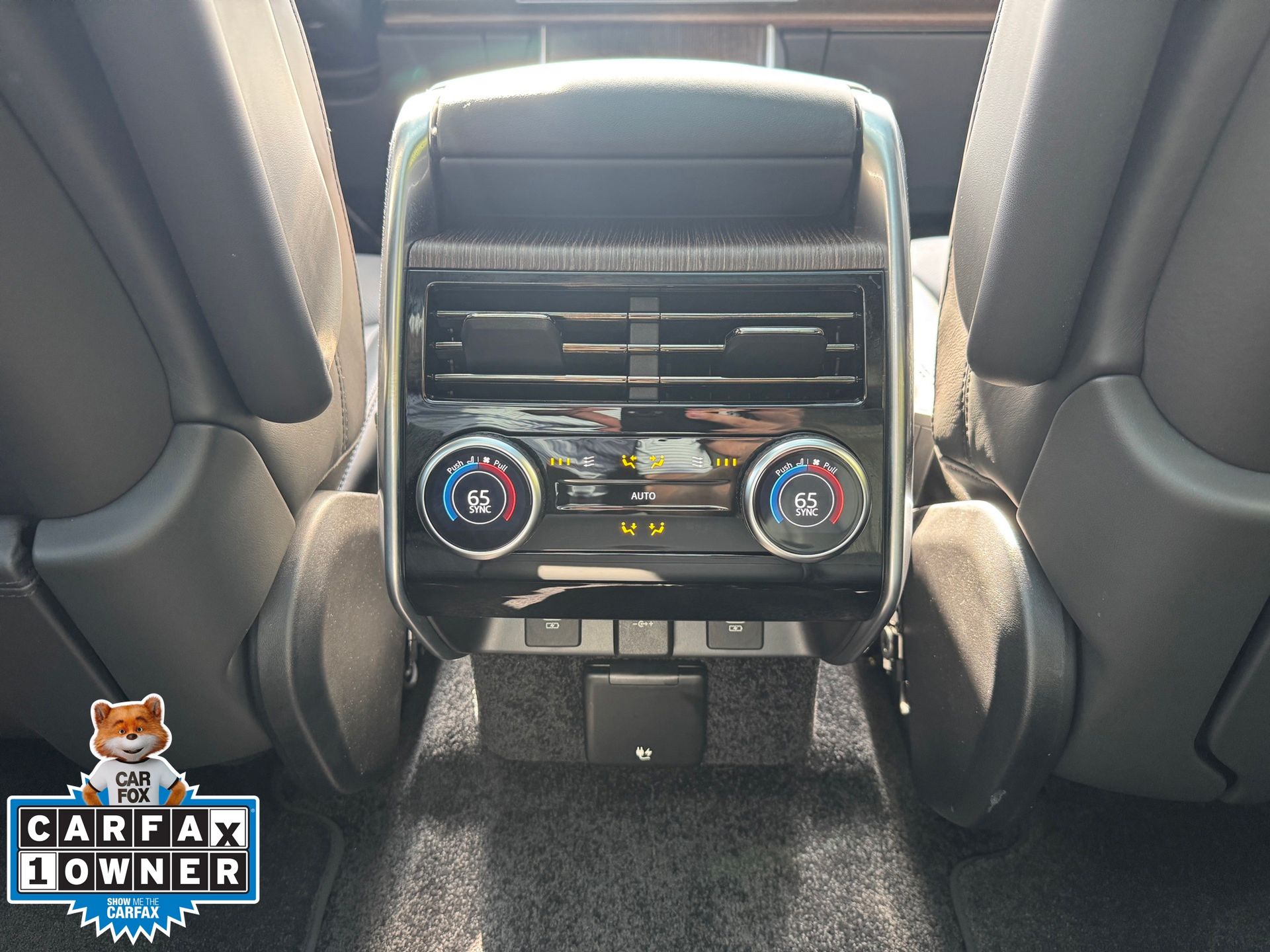 2025 Land Rover Range Rover Autobiography photo 21