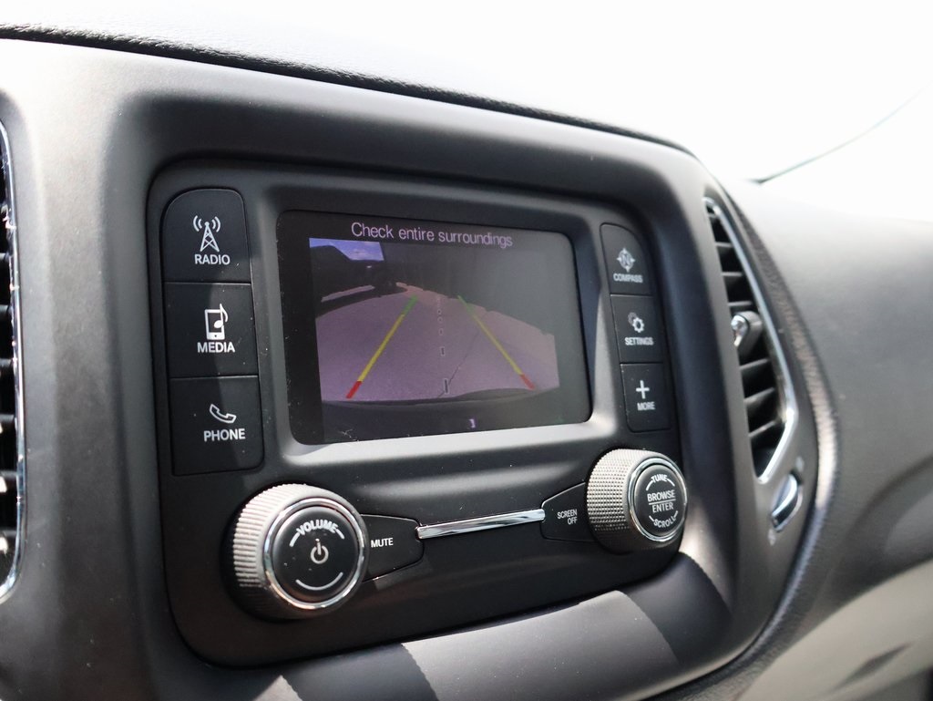 2018 Jeep Compass Latitude photo 32