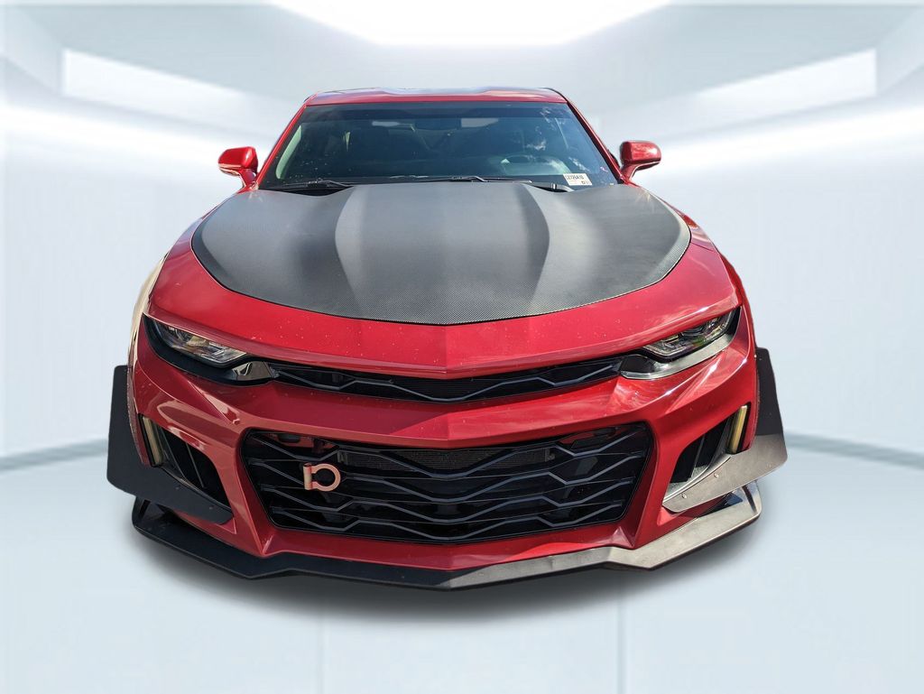 2019 Chevrolet Camaro 1LT photo 2