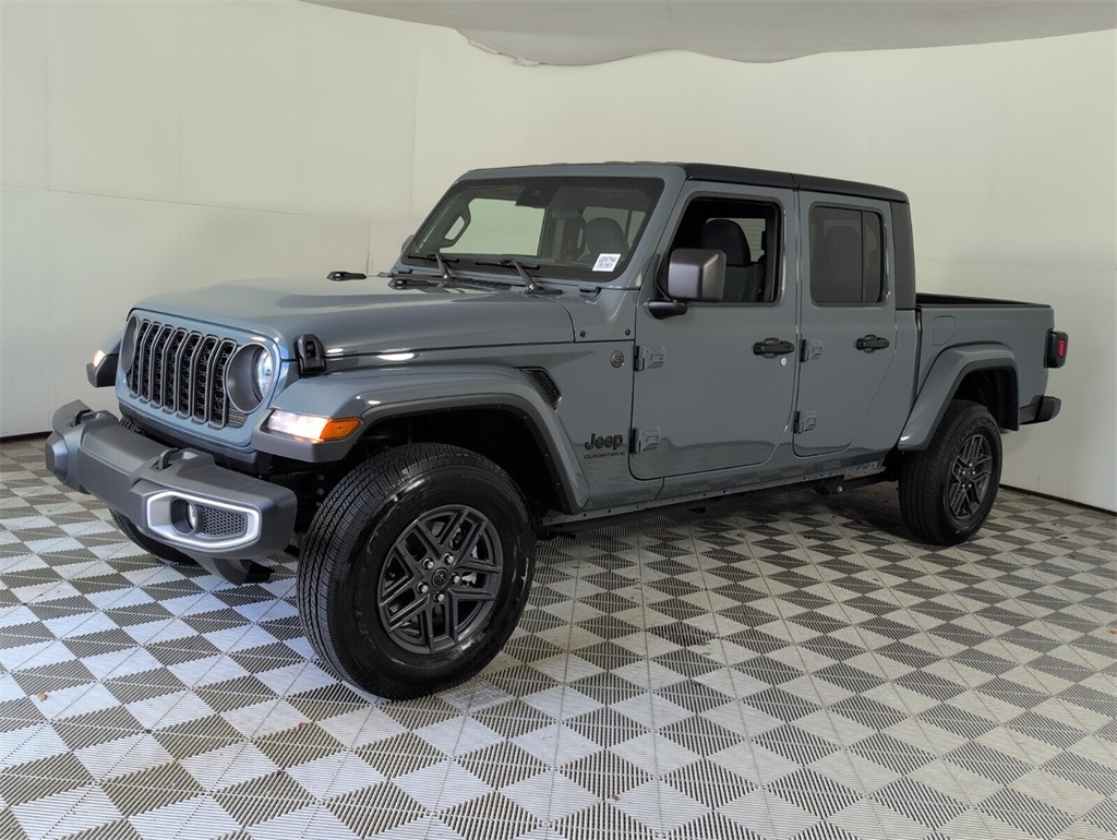 2025 Jeep Gladiator Sport photo 4