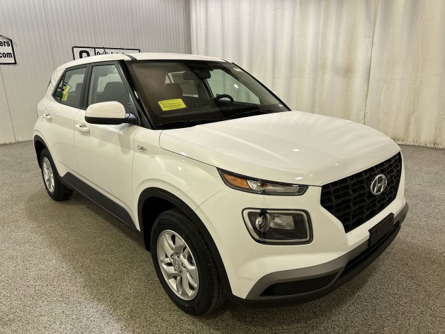 2025 Hyundai VENUE SE