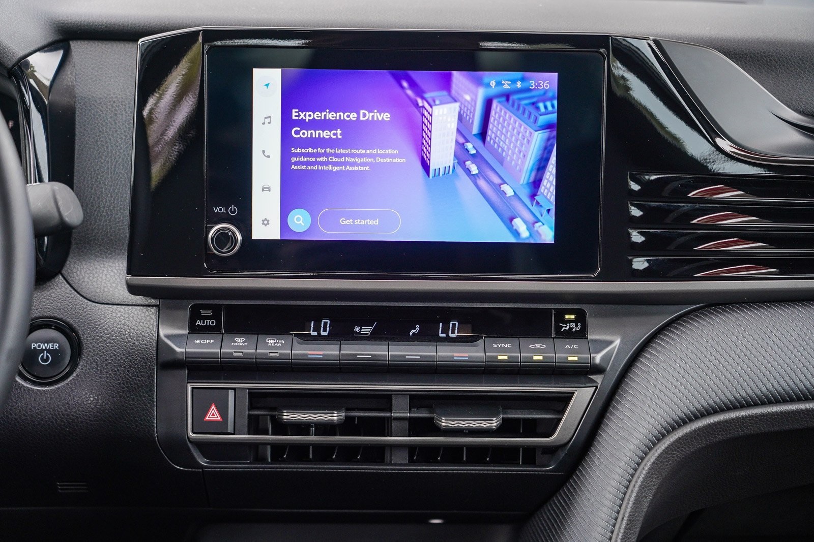 2025 Toyota Camry SE photo 6