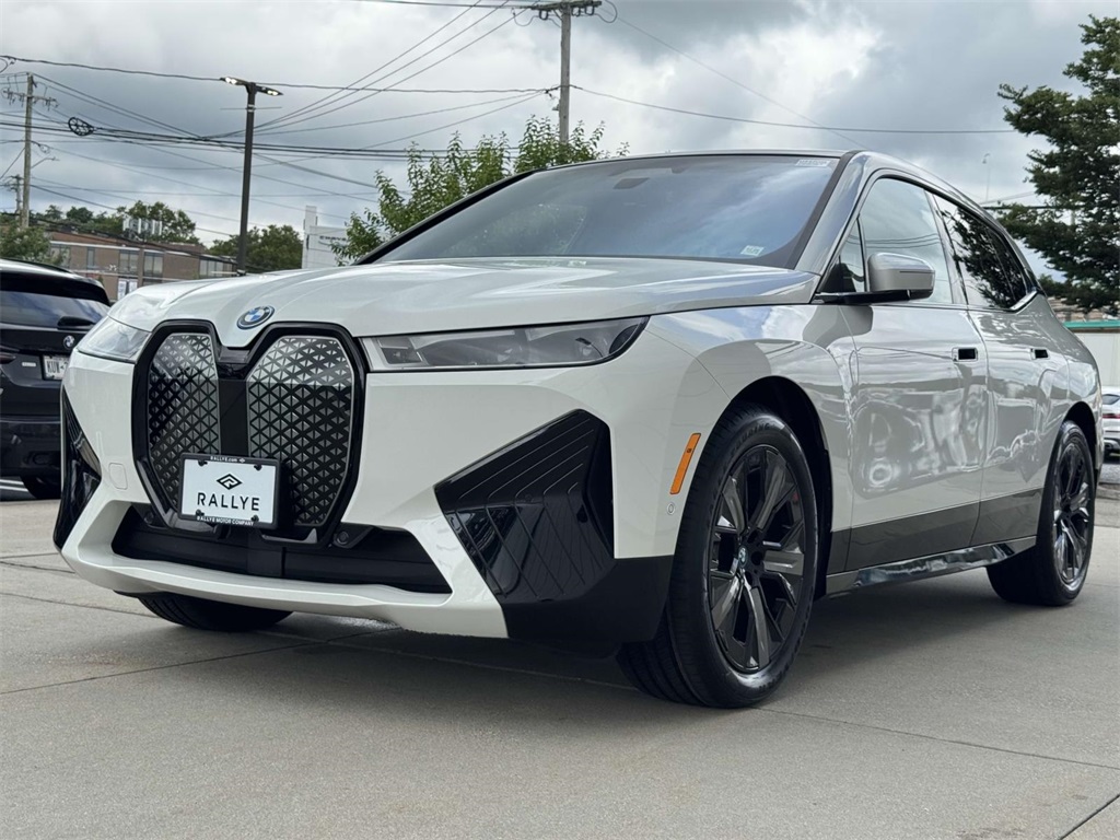 Certified 2024 BMW iX Base with VIN WB533CF02RCR00466 for sale in Westbury, NY