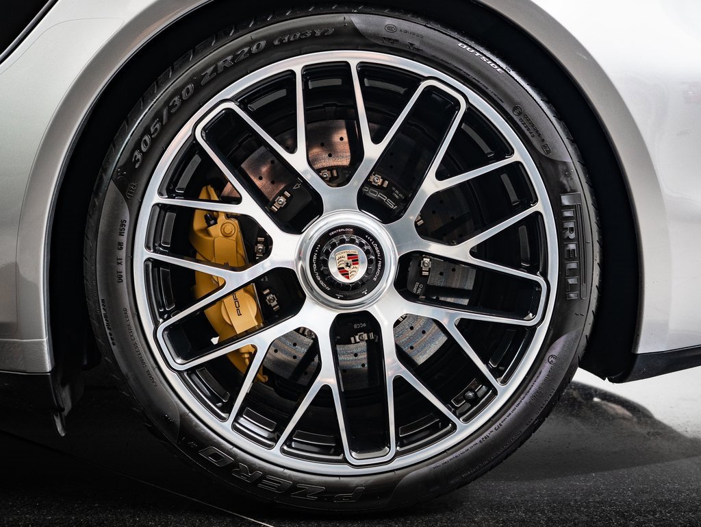2014 Porsche 911 Turbo S photo 11