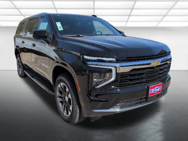 2026 Chevrolet Suburban LS's photo
