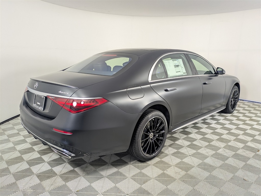 2026 Mercedes Benz S 580 4MATIC photo 4