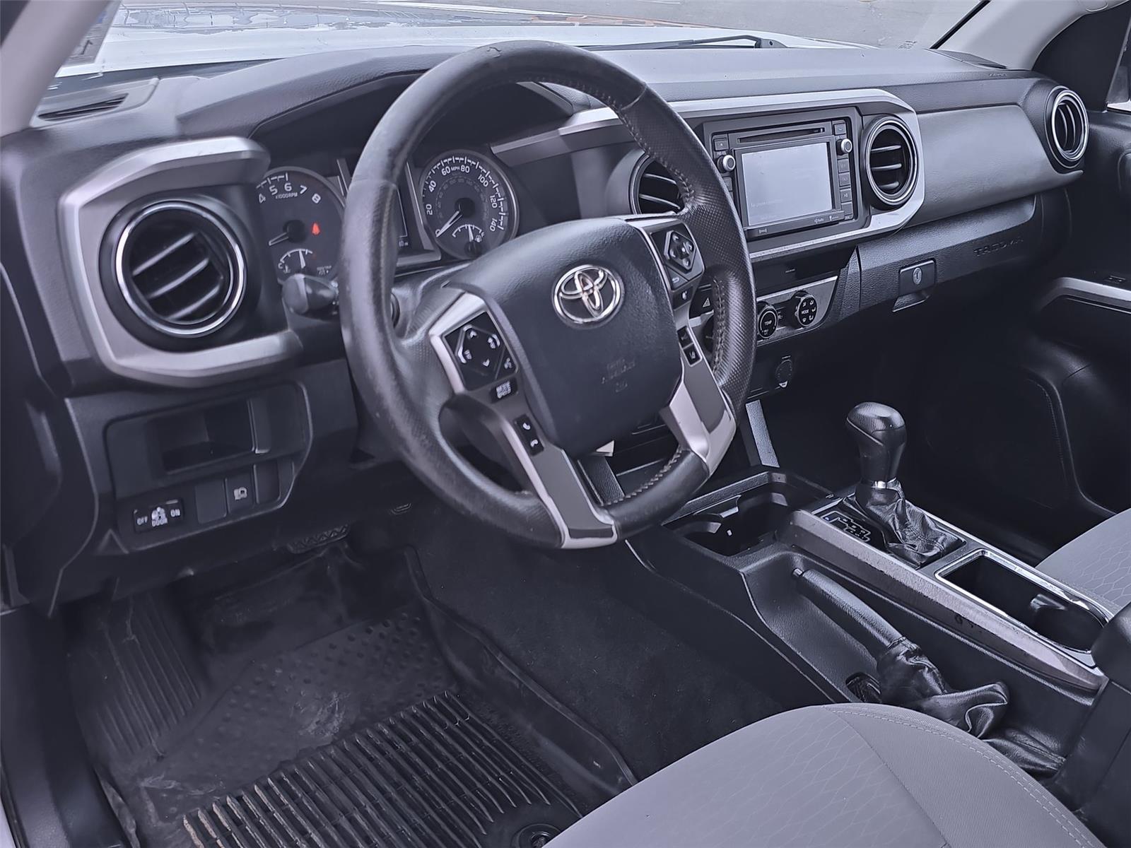 2018 Toyota Tacoma SR5 photo 4