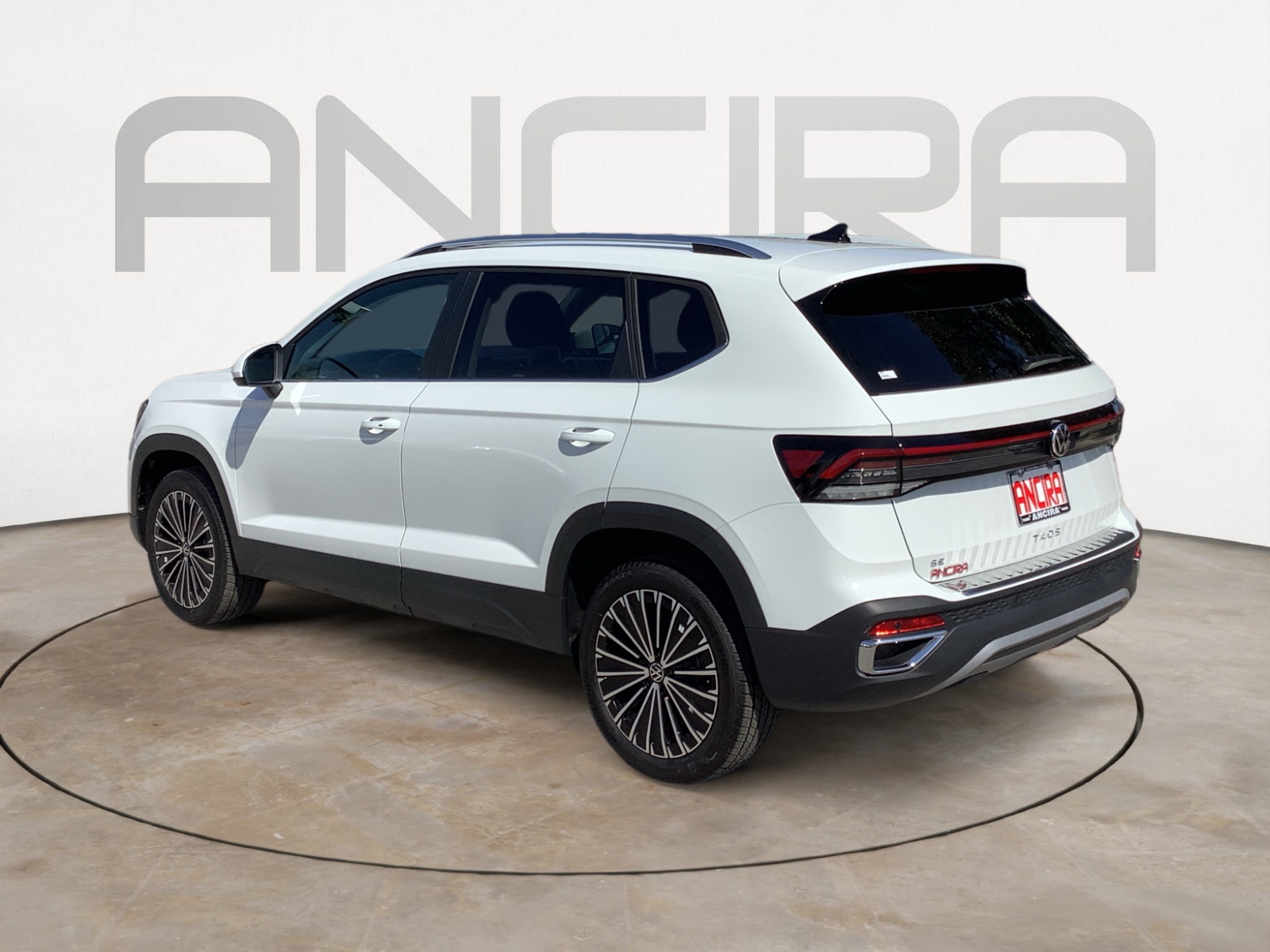 2025 Volkswagen Taos SE photo 5