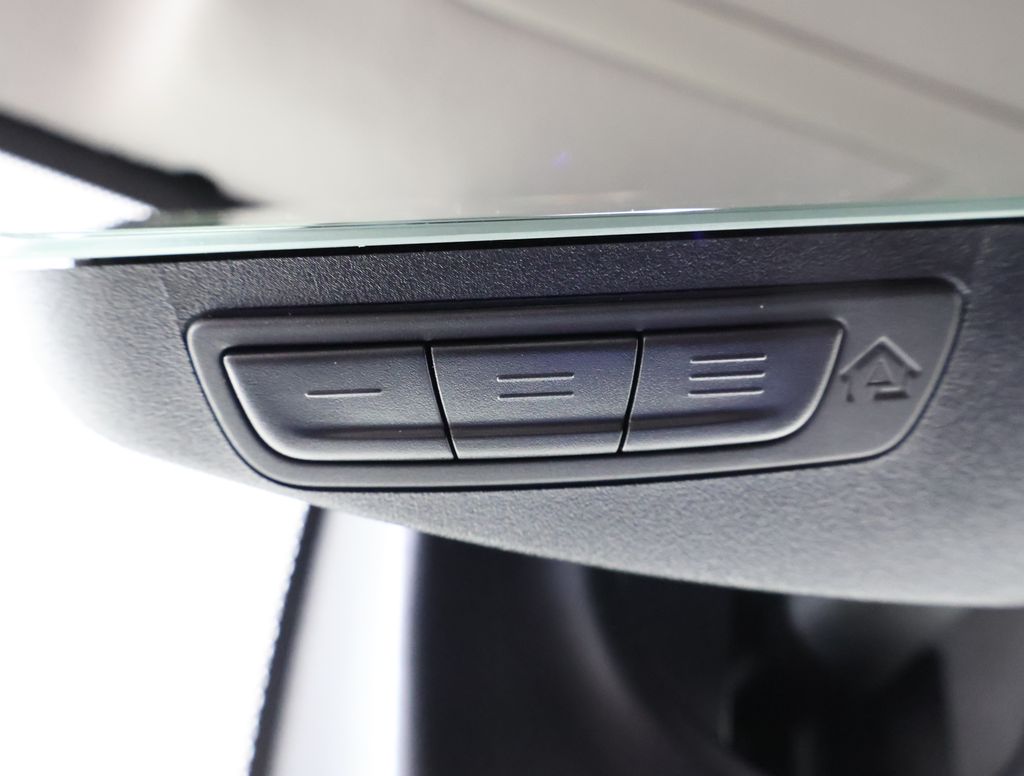 2024 Toyota RAV4 XLE photo 11