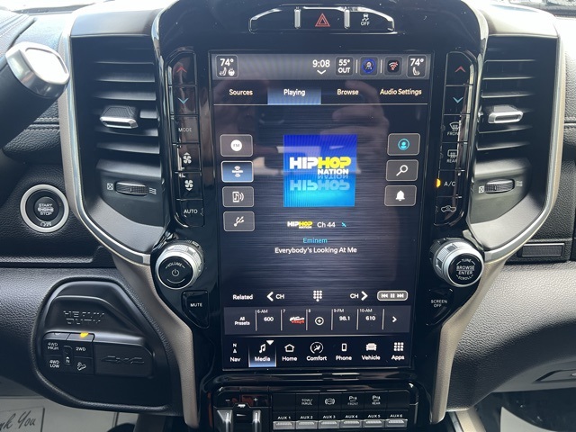 2022 Ram 2500 Laramie photo 9