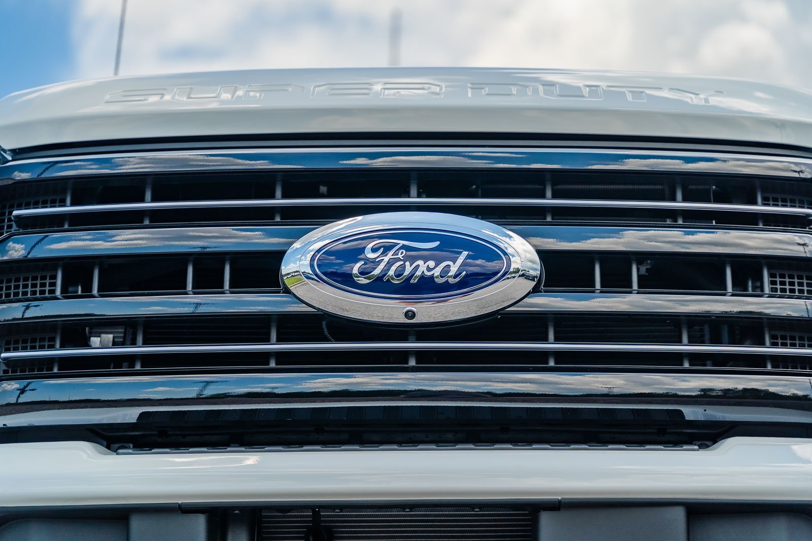 2025 Ford F-350 Platinum photo 17