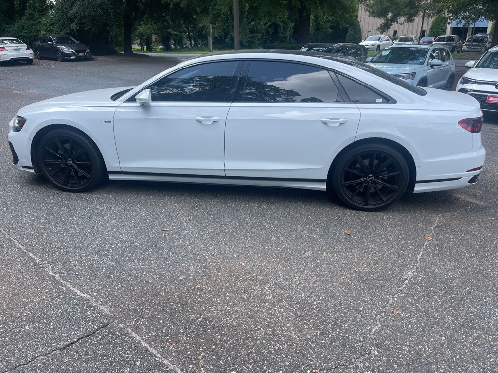 2022 Audi A8 Base's photo