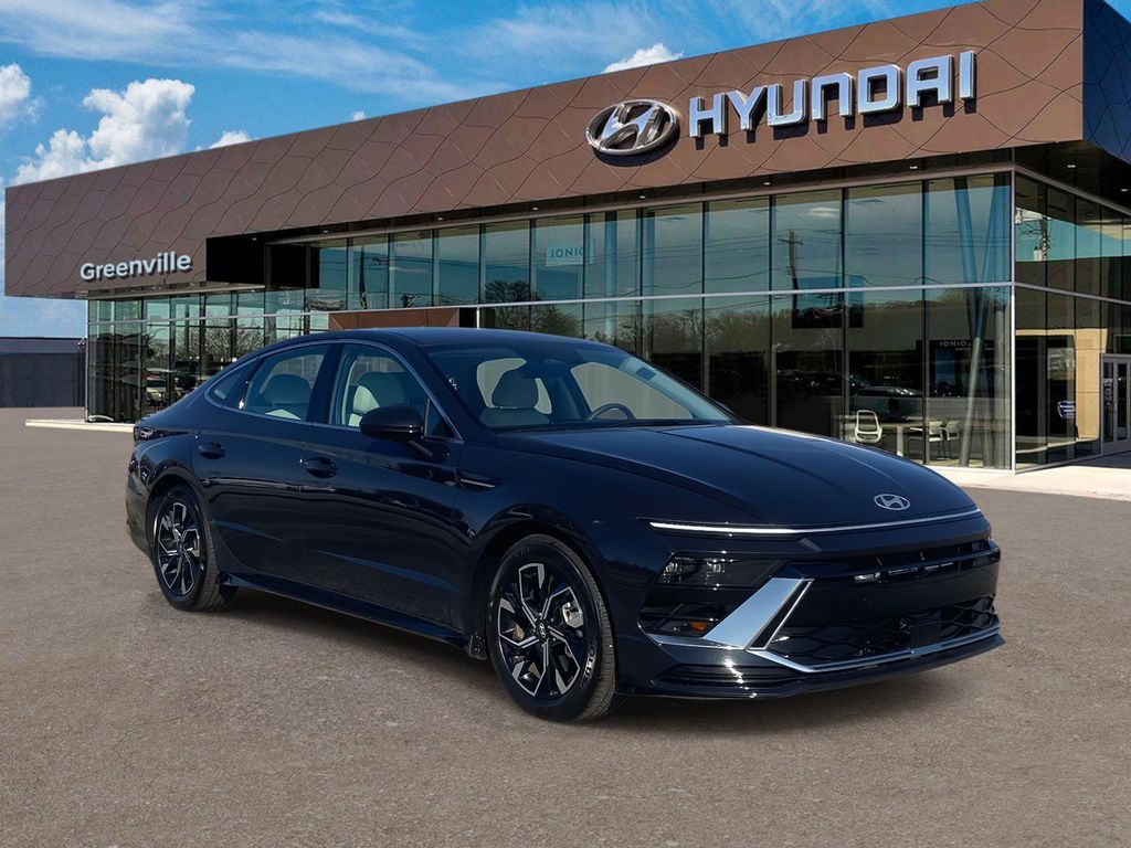 2025 Hyundai Sonata SEL's photo