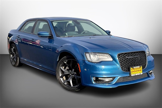 2022 Chrysler 300 Touring L's photo