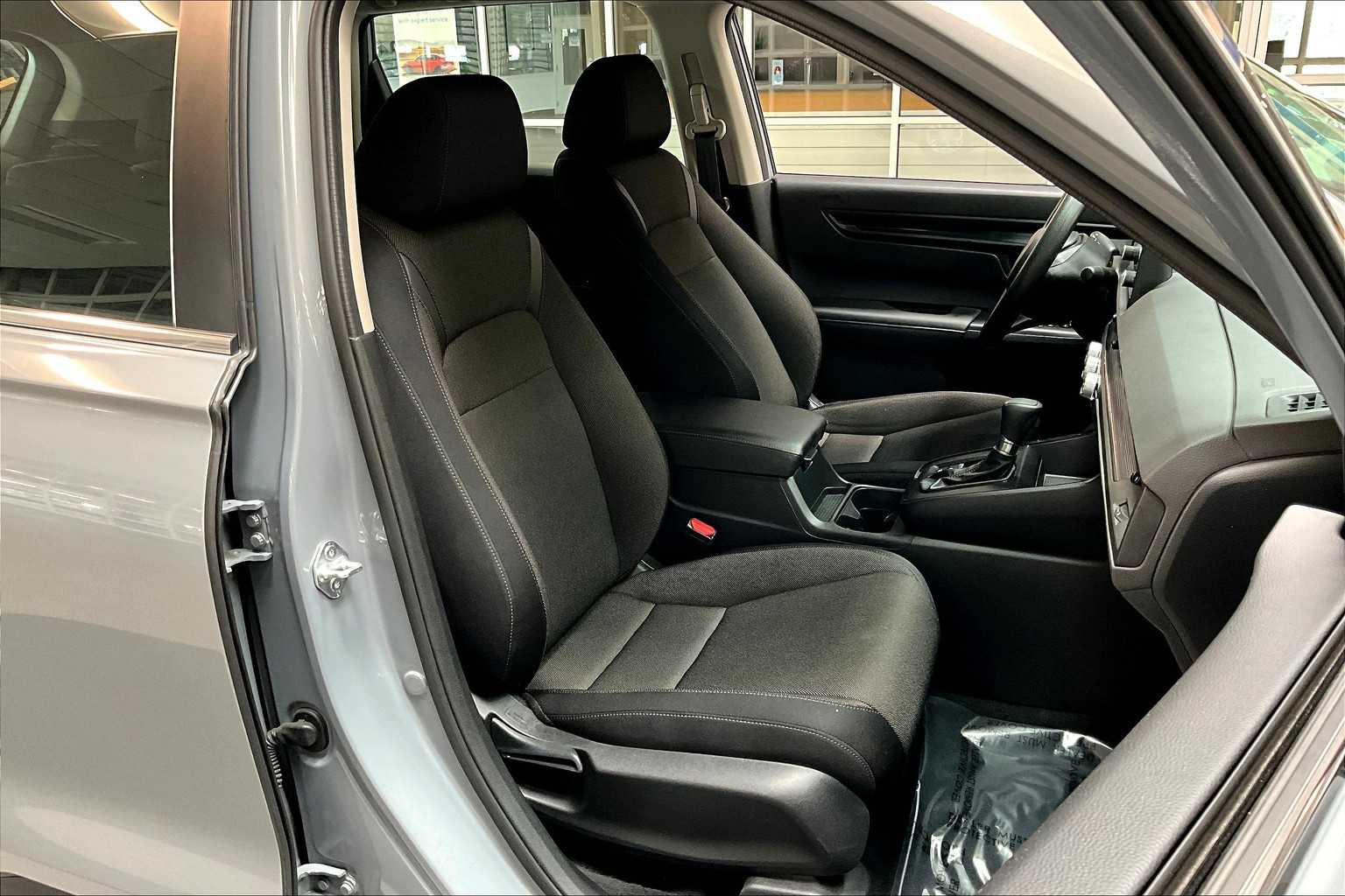 2024 Honda CR-V LX photo 8