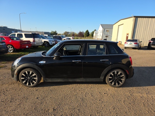 2016 Mini Cooper Hardtop S photo 3