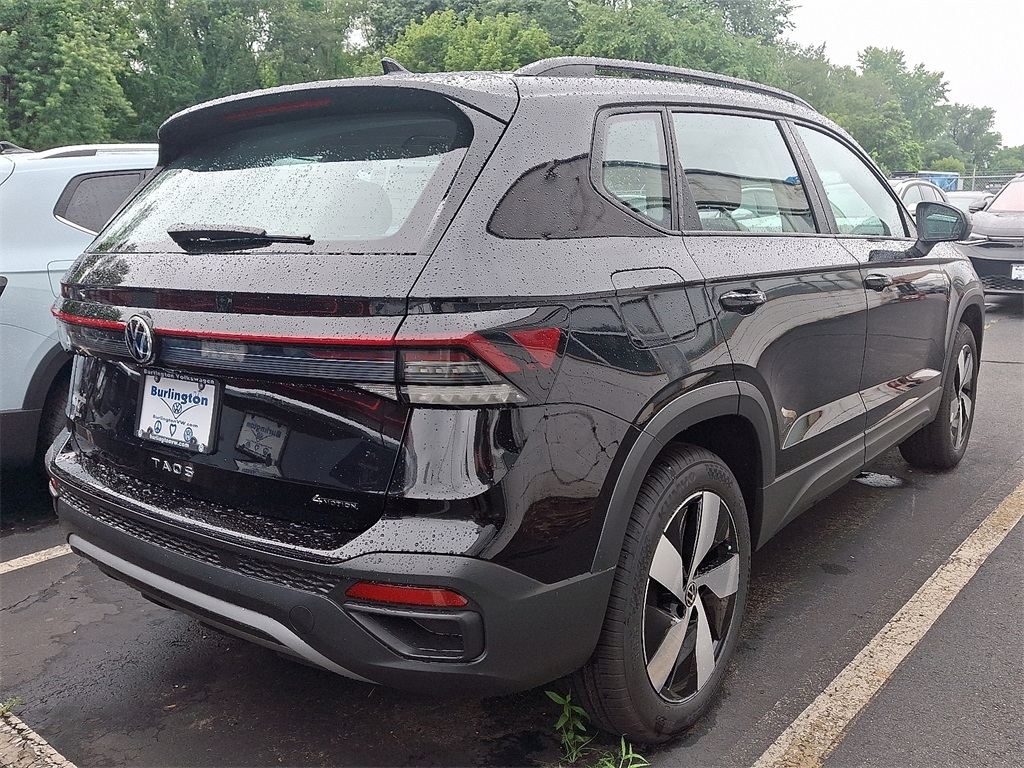 2025 Volkswagen Taos S photo 4