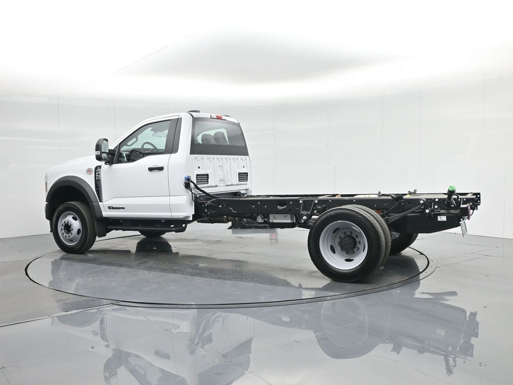 2025 Ford F-450 Chassis XL
