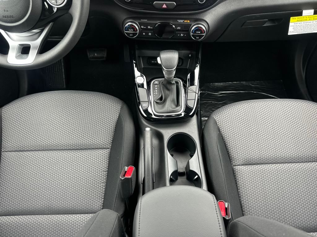 2025 Kia Soul S photo 22