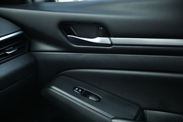 2022 Nissan Altima 2.5 SV photo 39