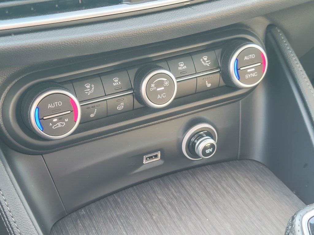 2023 Alfa Romeo Stelvio Ti photo 15