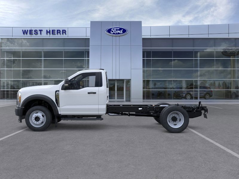 2026 Ford F-550 XL photo 4