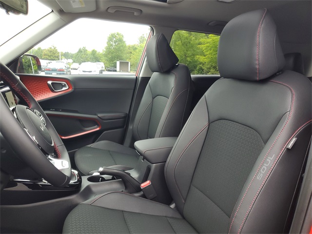 2025 Kia Soul GT-Line photo 13