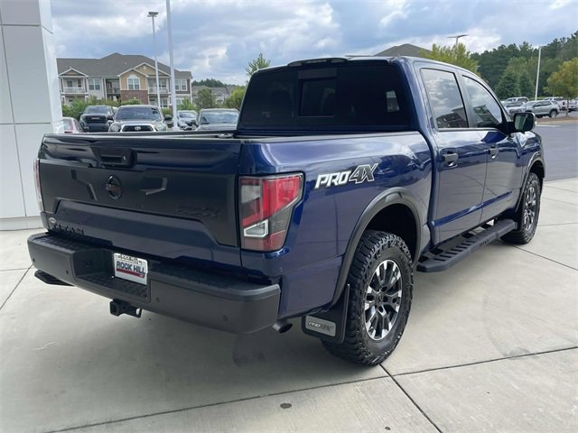 2020 Nissan Titan Crew Cab photo 6