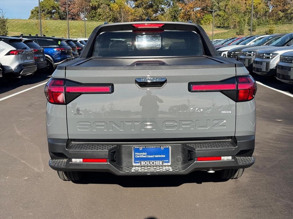 2025 Hyundai Santa Cruz SEL Activity photo 4