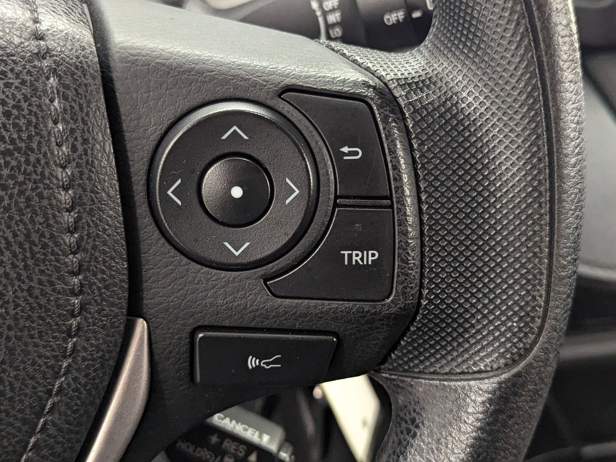 2018 Toyota RAV4 LE photo 20