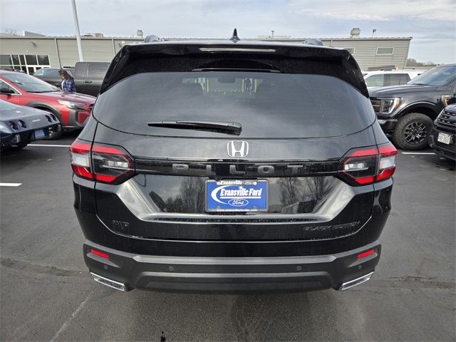 2025 Honda Pilot Black Edition photo 4