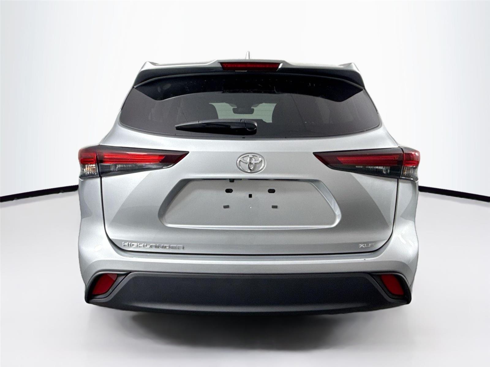 2024 Toyota Highlander XSE photo 7