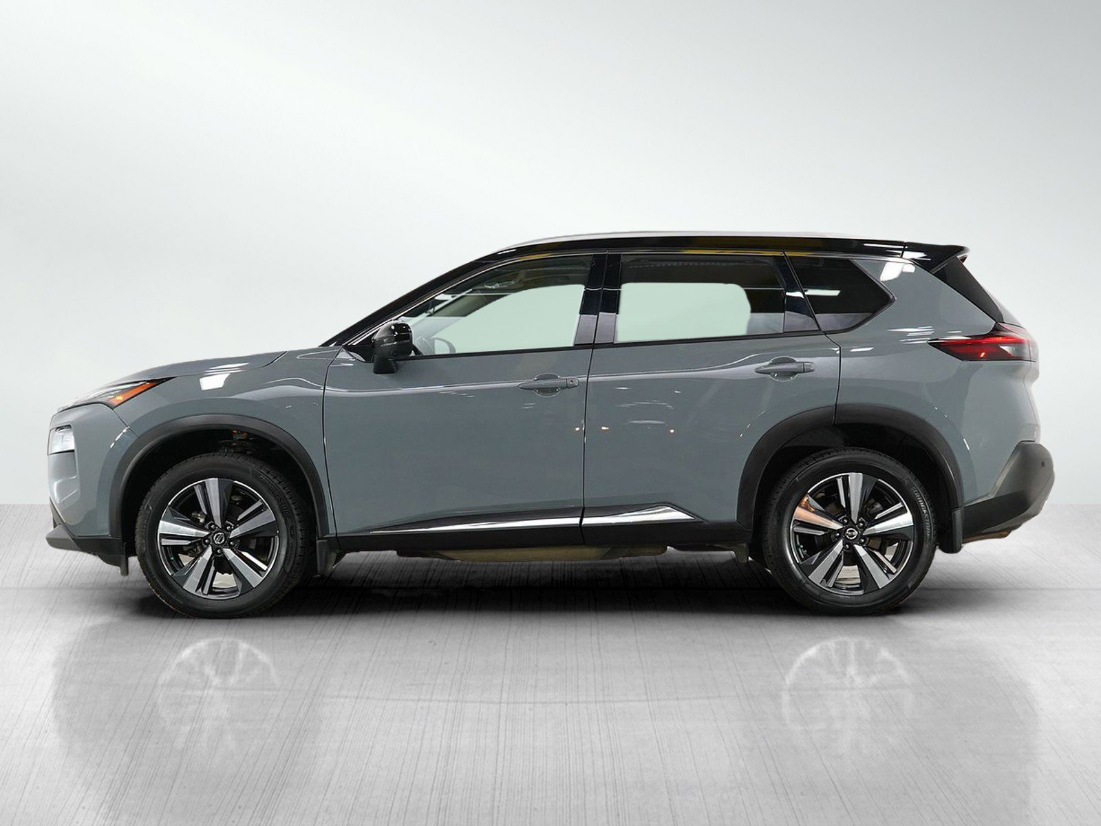 Used 2021 Nissan Rogue SL with VIN JN8AT3CB8MW238339 for sale in Burnsville, Minnesota