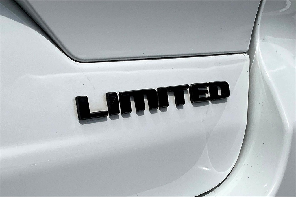 Image 8 of Pre-Owned 2023 Jeep Grand Cherokee Limited