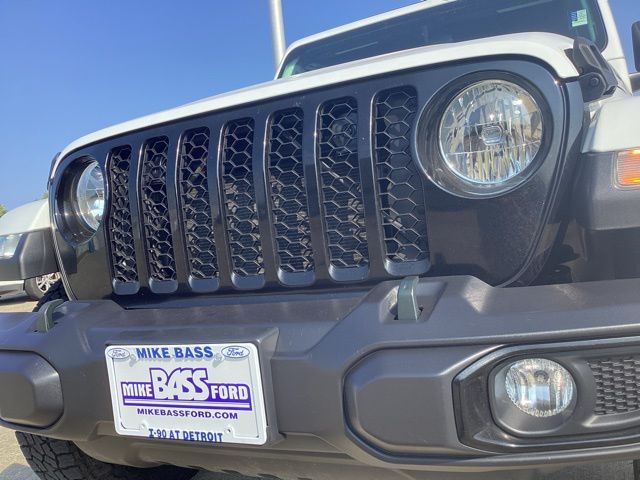 2021 Jeep Gladiator Willys photo 5